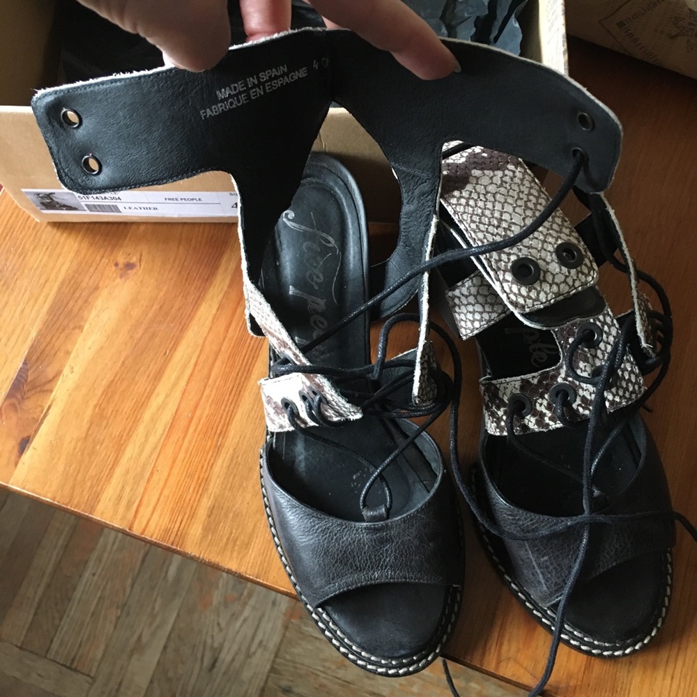 Free People snake & black leather sandals, sz 40
